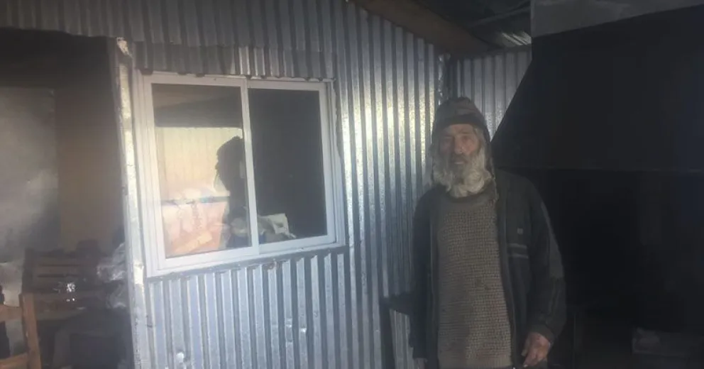 En un gesto de solidaridad, ampliaron la casa del ermitaño de Collón Cura