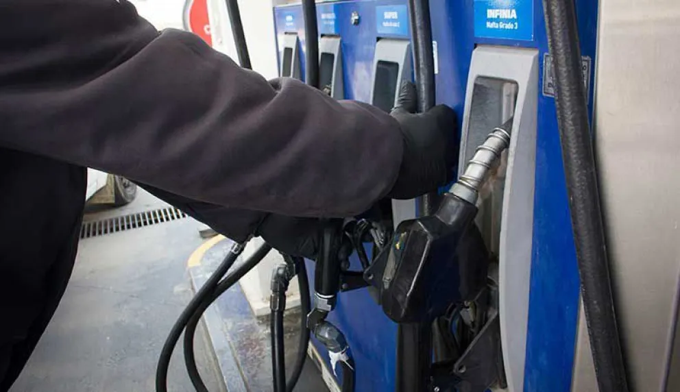 Los combustibles subieron un 5% en todo el país
