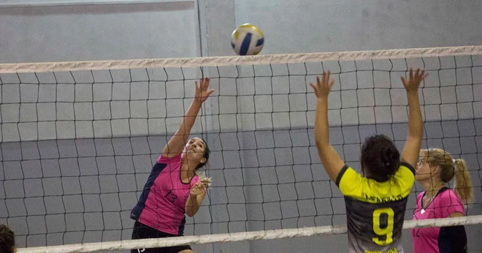 Dos choques femeninos en los Juegos Barilochenses