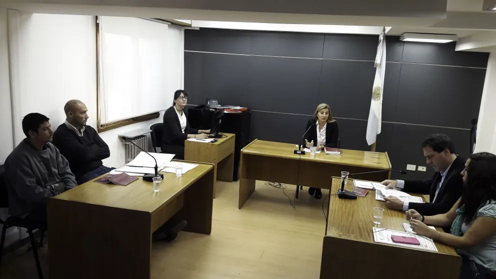Fue imputado por violar  y golpear a su pareja
