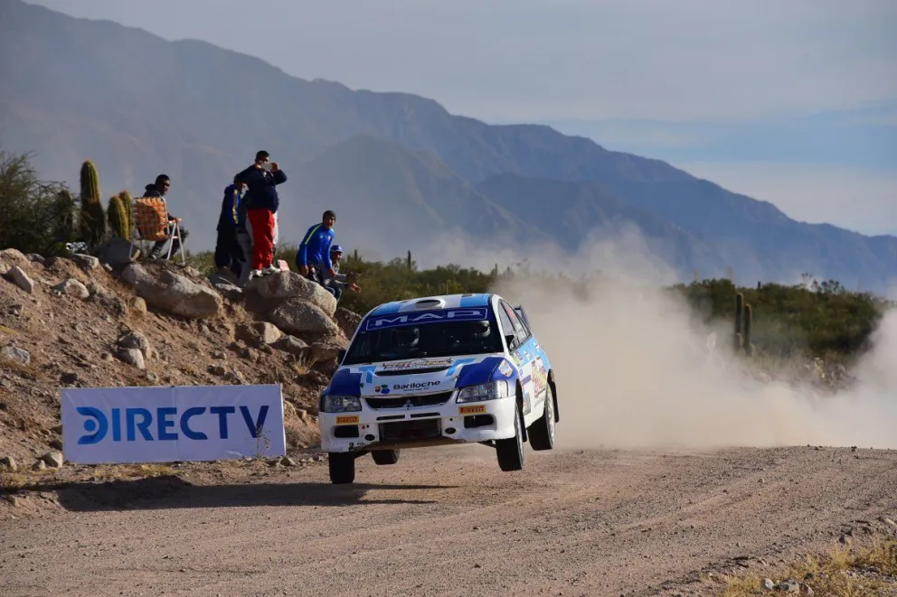 Elvira, segundo en una carrera en la que manda Federico Villagra en la general