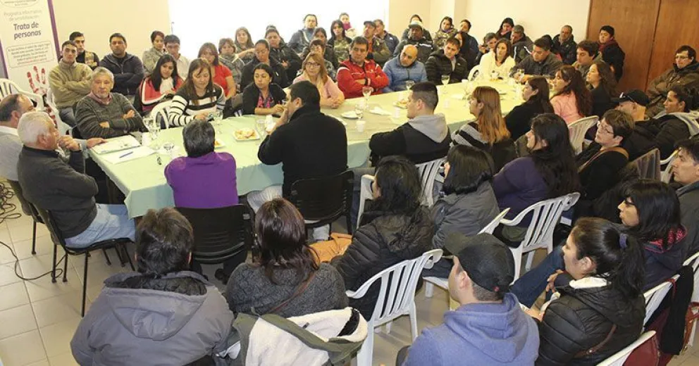 Gastronómicos exigen paritaria zonal antes del 30 de junio