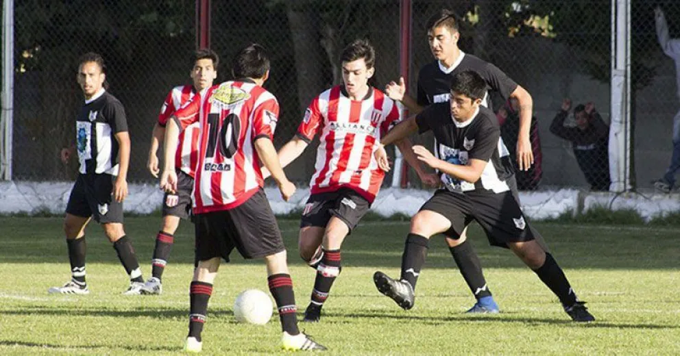 Estudiantes resuelve el miércoles si juega o no el torneo para clasificar al nuevo Regional