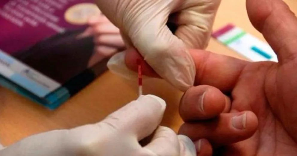 Personal de Salud y estudiantes de la UNRN harán testeos rápidos de VIH en Bariloche