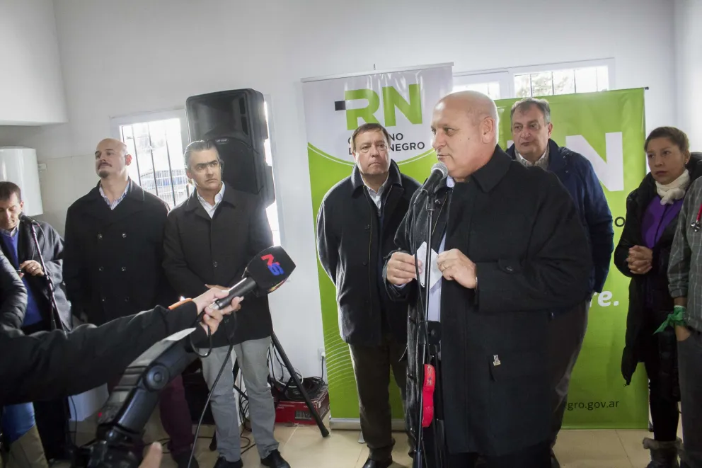 Con la presencia del gobernador, inauguraron la ampliación del Centro de Salud de El Frutillar