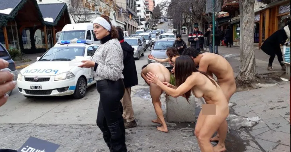 Protestaron desnudos contra el G20