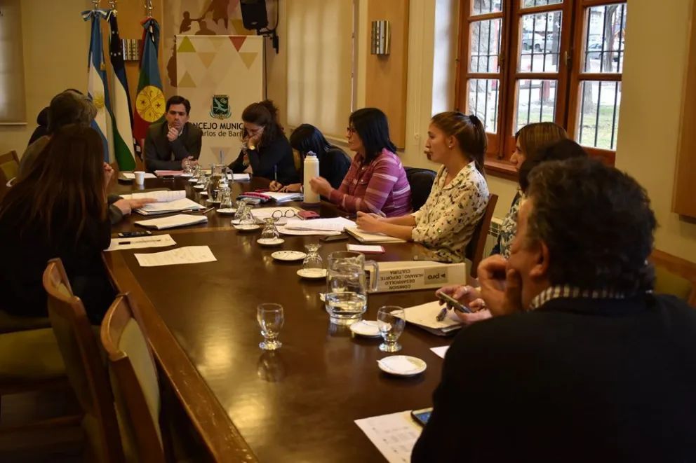 Debate el Concejo crear un banco con recursos para socorrer ante pérdidas de viviendas