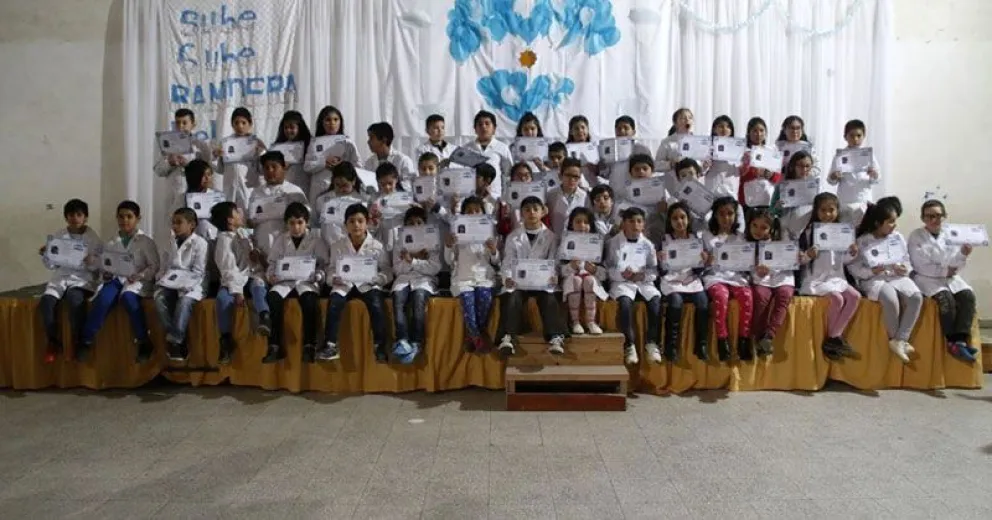 El ¡Sí, prometo! se escuchó fuerte en la escuela 154 de El Frutillar