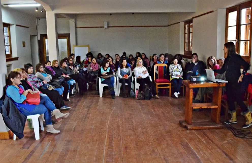 Capacitan a personal de los CDI en Educación Sexual Integral con perspectiva de género