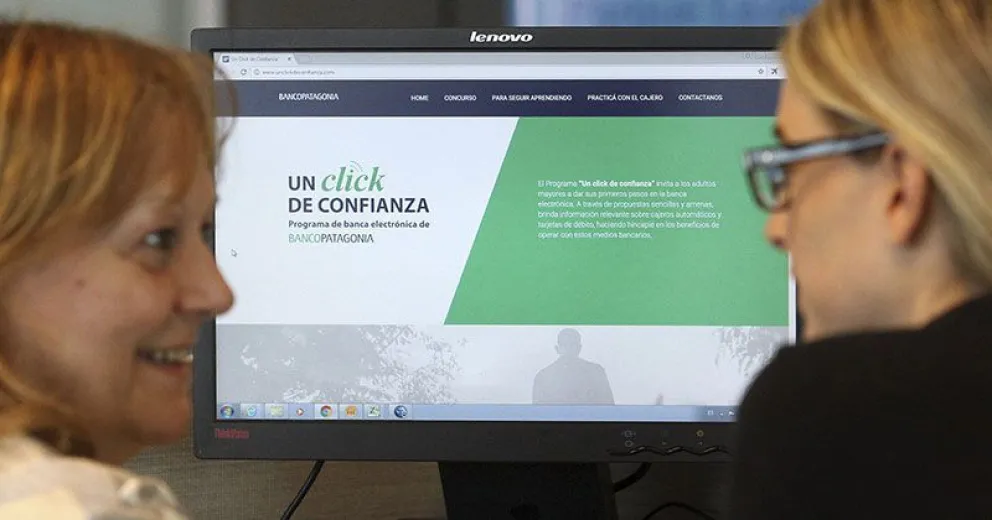 Talleres de capacitación para mejorar el uso de herramientas bancarias