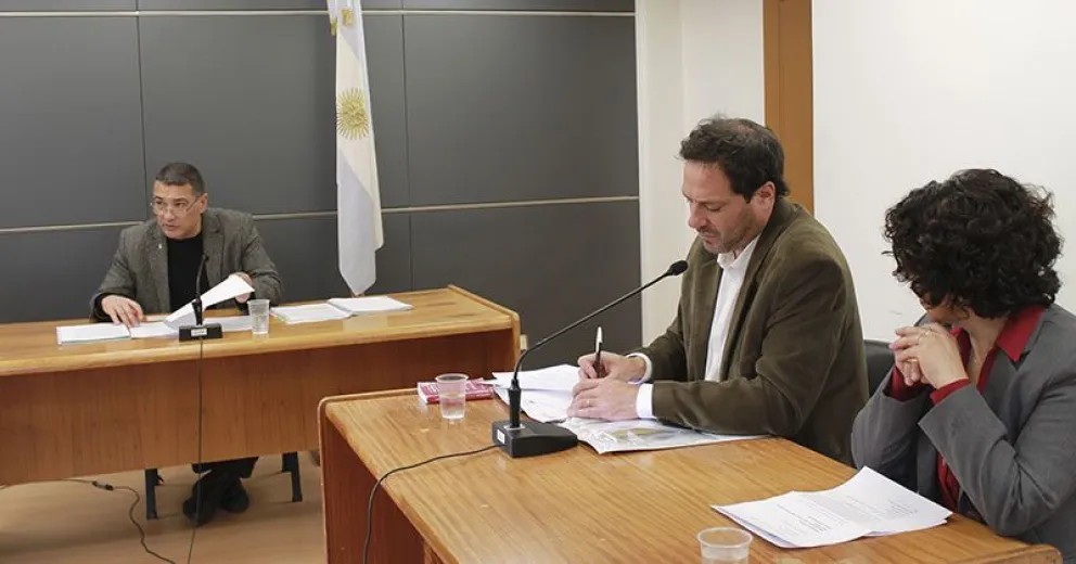 Habrá juicio contra un hombre que abusaba de su hija estando detenido