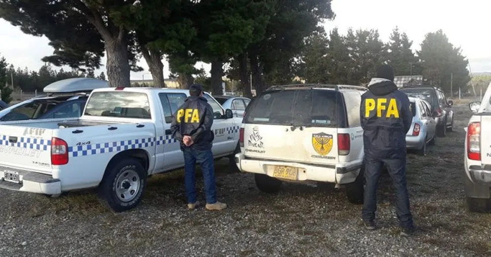 Secuestran una camioneta con patente colombiana por violar el código aduanero