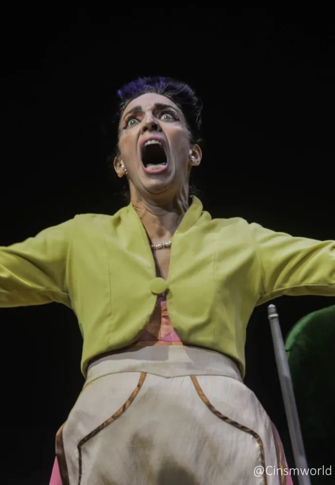 Notable Flavia Montello en “Porquería”