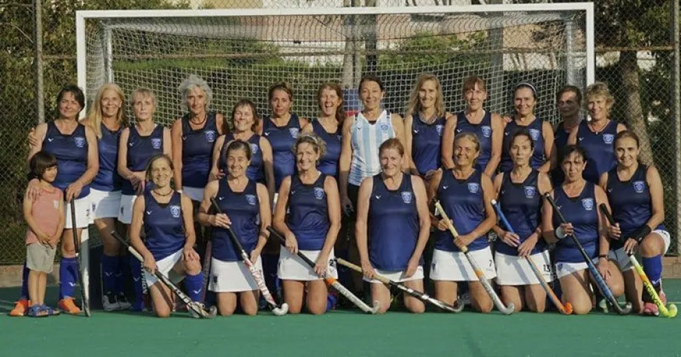 Después de 47 años, volvió a la Selección Nacional y ganó la medalla de plata