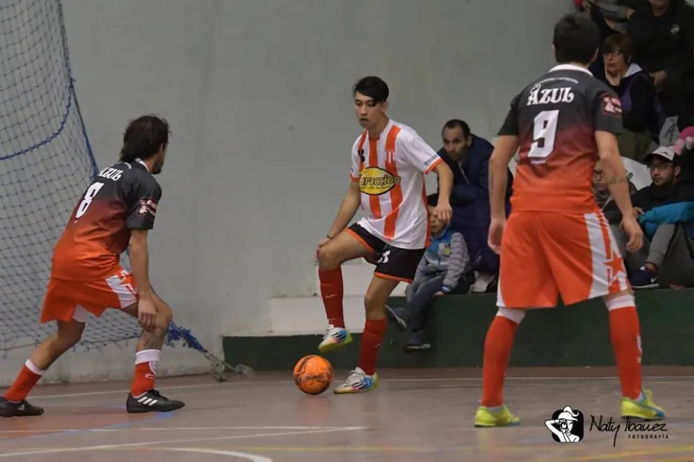 Estudiantes Unidos es puntero en la Liga de Honor y Cruz del Sur lo sigue de cerca