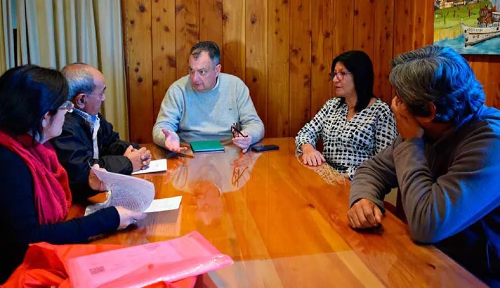 Avanzaron en la regularización y actualización administrativa del Centro Mapuche Bariloche