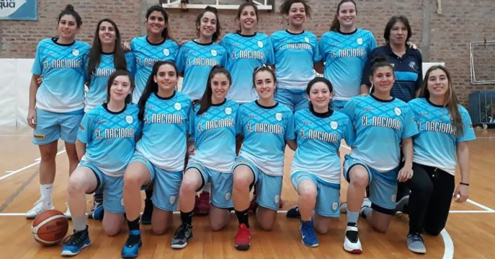 La barilochense Paulina Lázar en la final del básquet de Bahía Blanca