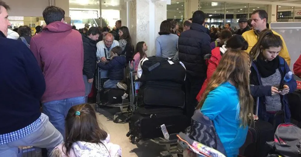 Cámara de Turismo preocupada por las demoras provocadas por SENASA en el aeropuerto