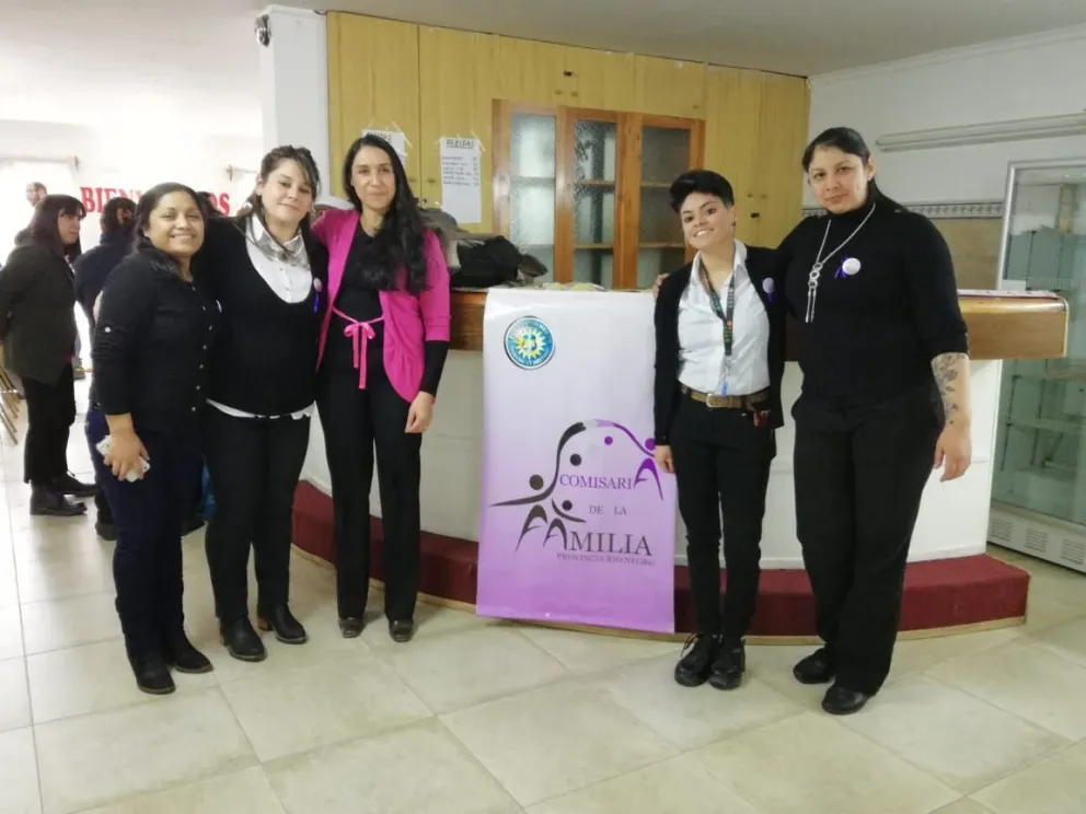 Comisaría de la Familia capacitó sobre violencia intrafamiliar  en la junta vecinal Peumayén