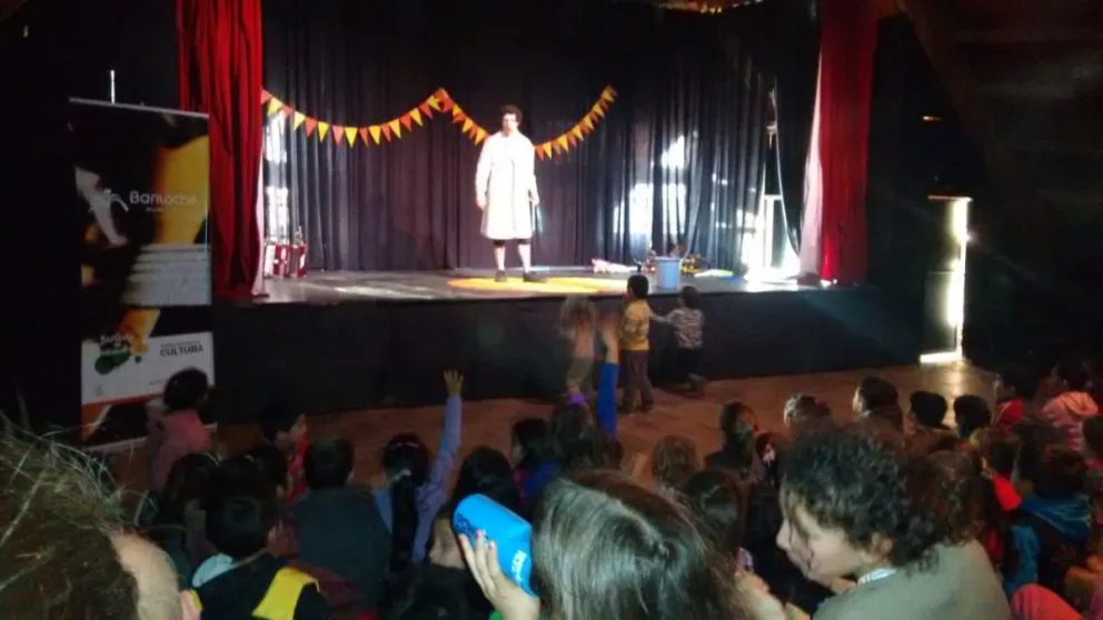 Éxito total de “Circo, historia y circo” en la Escuela La Llave