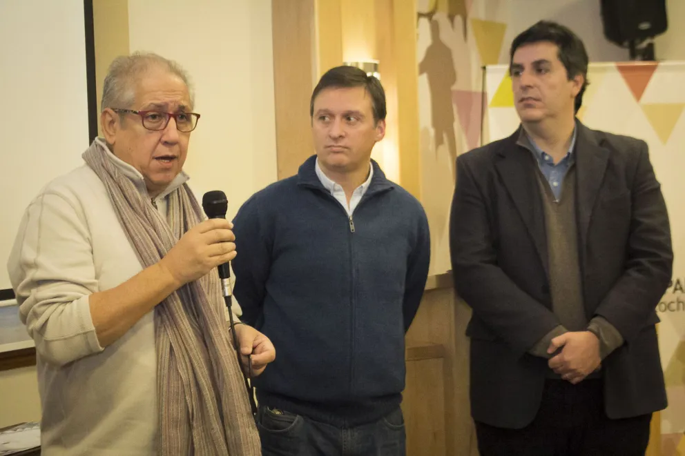 Declararon huésped de honor a Arístides Vargas
