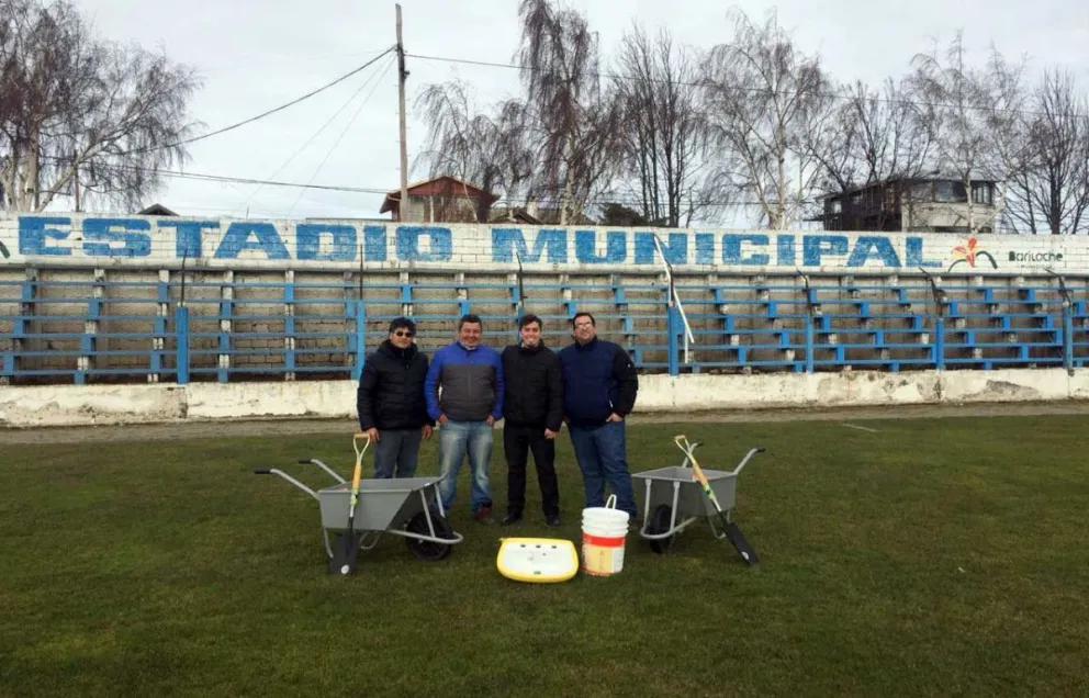 La Liga de Fútbol donó elementos para el Estadio Municipal