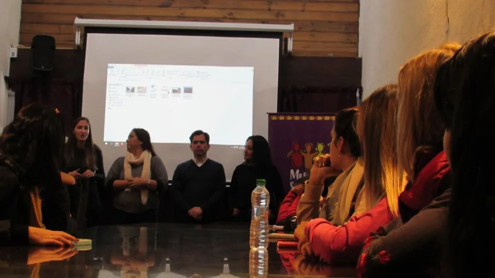 Candidatas a embajadora fueron capacitadas sobre consumo responsable de alcohol