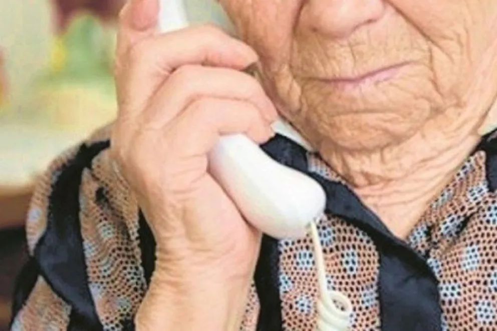 Estafadores telefónicos siguen engañando a familias de Bariloche