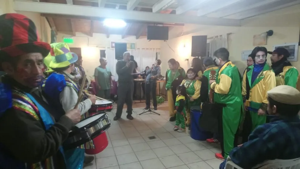 Comenzó la fiesta en Emaús