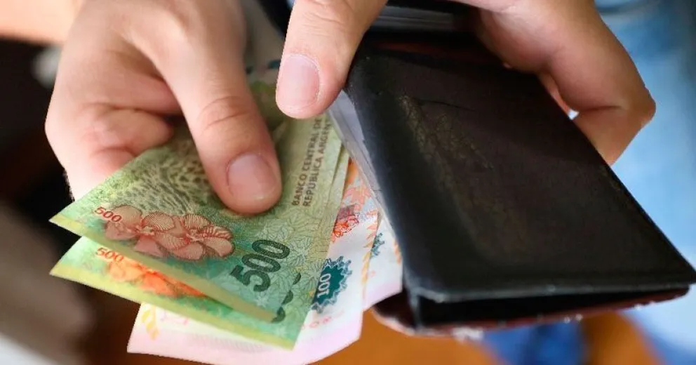 El miércoles inicia el pago de salarios a los empleados de la provincia