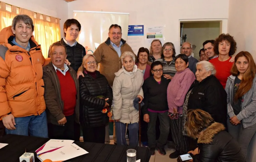 El Centro de Abuelos La Paloma recibió otros 20 años de comodato