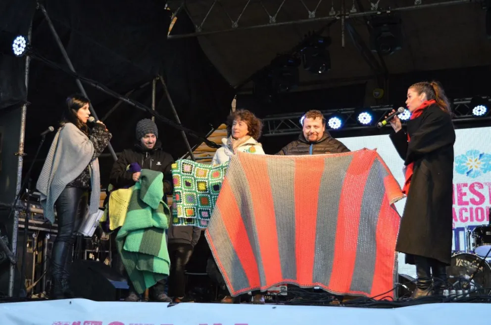 Ediciones anteriores de la Fiesta de la Nieve con el Tejetón Solidario. Foto: arhivo