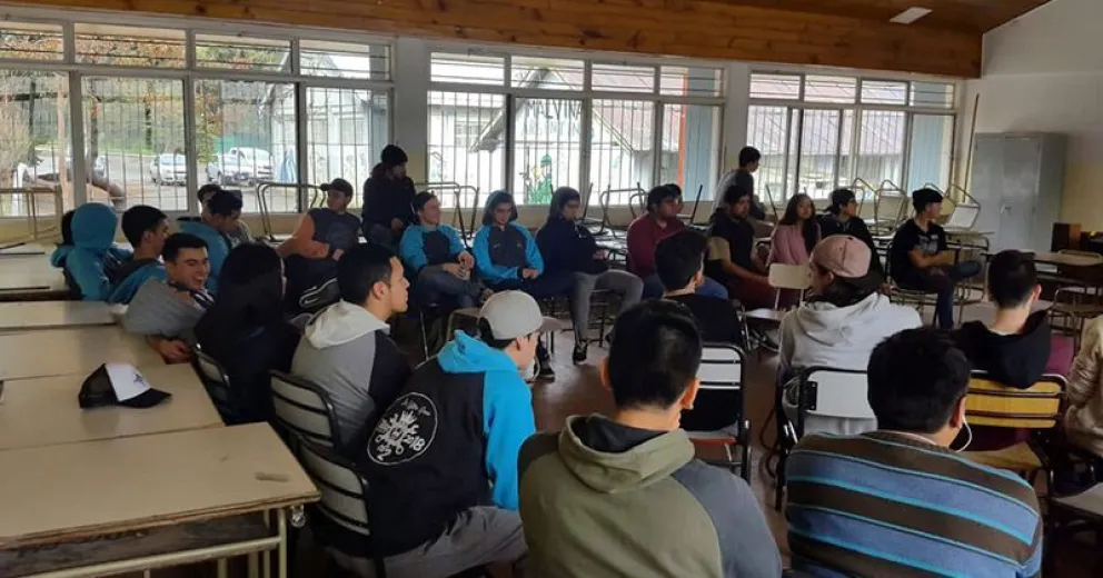Estudiantes de Río Negro debaten y proponen acciones para prevenir el acoso callejero