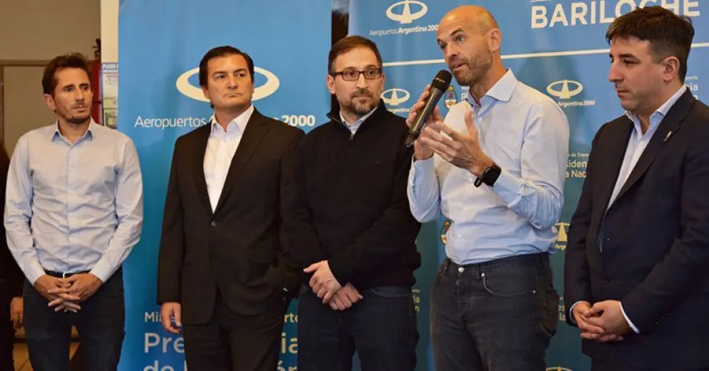 Dietrich anunció una inversión de 2.200 millones para ampliar el aeropuerto de Bariloche