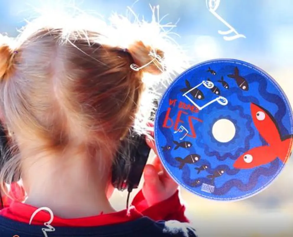 “Pez al revés”, un regalo didáctico con una causa solidaria