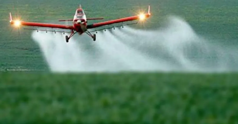 Glifosato, cáncer y polémica: pese a la millonaria multa contra Monsanto en EE.UU., para el gobierno de Macri no es riesgoso