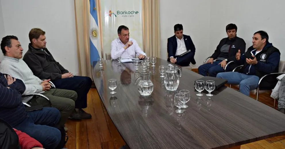 Gennuso se reunió con referentes de la construcción en Bariloche