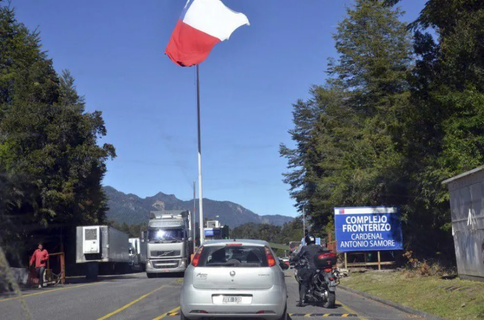 Para ir a Chile una familia necesita 34 000 pesos solo para el seguro Covid-19