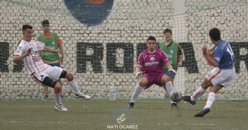 A Cruz del Sur lo golpearon de entrada y no pudo evitar la derrota