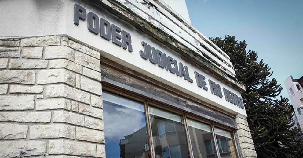 Un año de prisión en suspenso por amenazas a su expareja