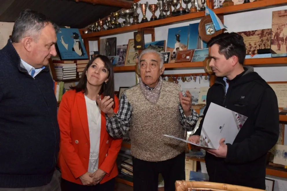 Merecido reconocimiento a Juan Bautista Barrientos: la Escuela Municipal de Montaña lleva su nombre