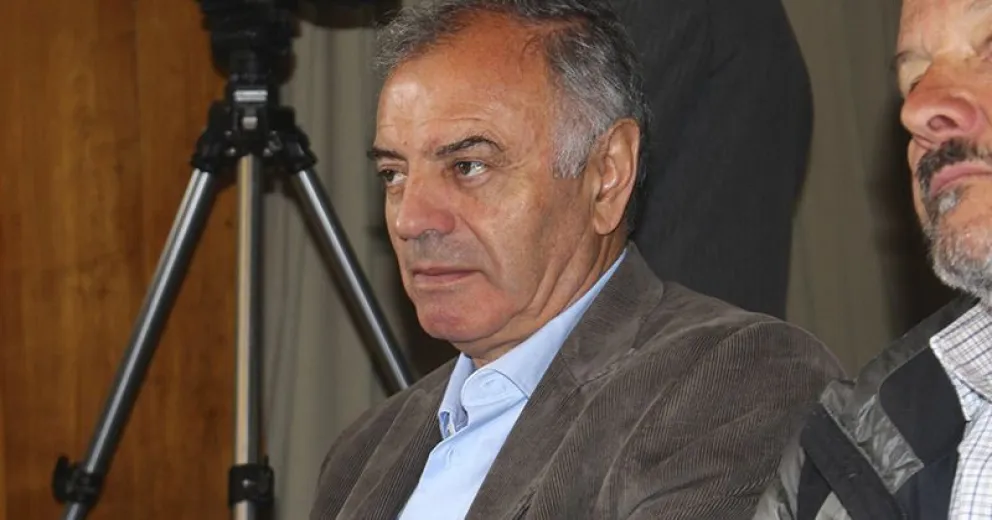 De Barba: “Gennuso nos presiona a nosotros, pero perjudica a todo Bariloche”