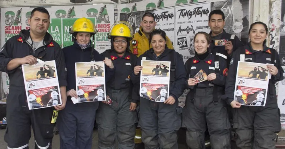 Bomberos Voluntarios Bariloche organizó una gran peña folklórica