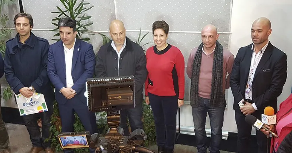 Aterrizó en Bariloche el Primer vuelo de LASA
