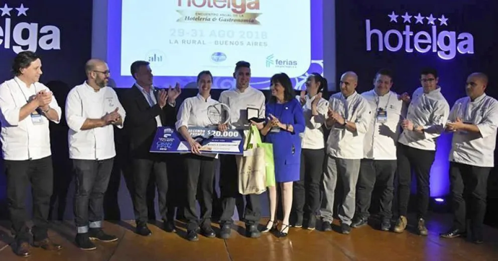 El equipo de cocina de BEC logró el 2º puesto en el Torneo Federal de Chef