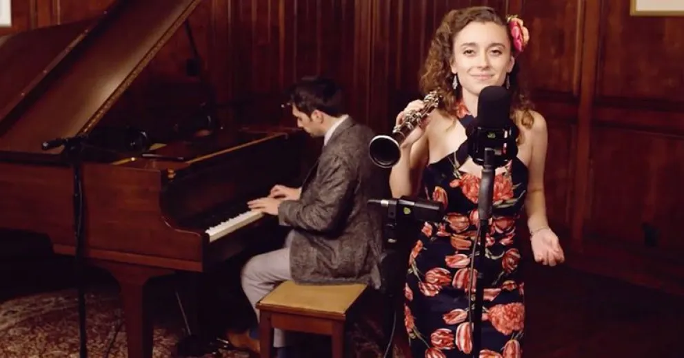 Chloe Feoranzo se presenta junto a uno de los mejores pianistas de boogie woogie del mundo