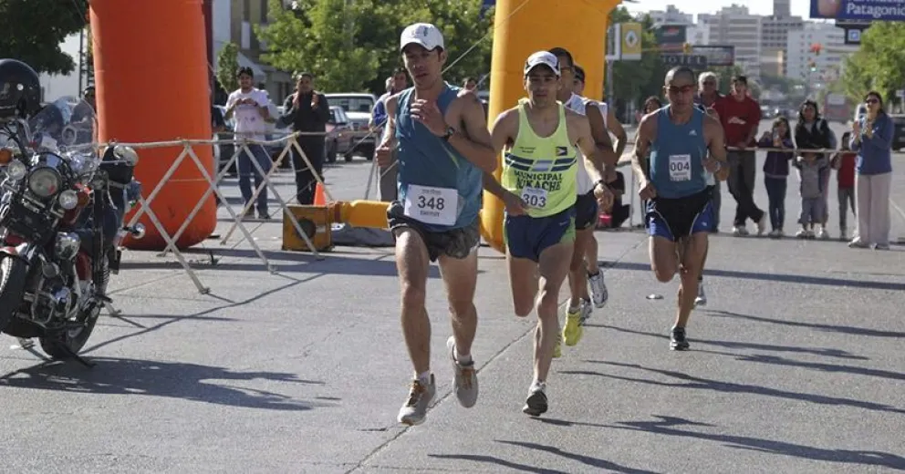 Se corre una nueva edición del maratón “Tres Ciudades Patagónicas”