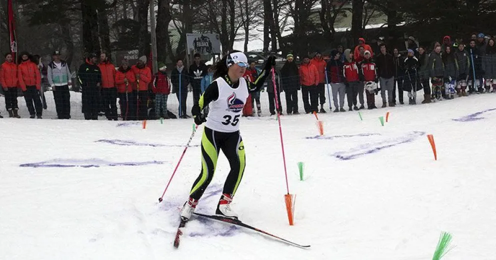 Más de 250 jóvenes participan desde hoy del Campeonato Internacional Patagónico de esquí