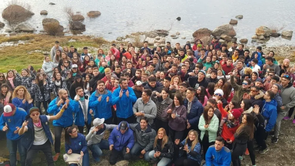 Más de 20 mil estudiantes chilenos eligen Bariloche para su viaje de fin de curso.