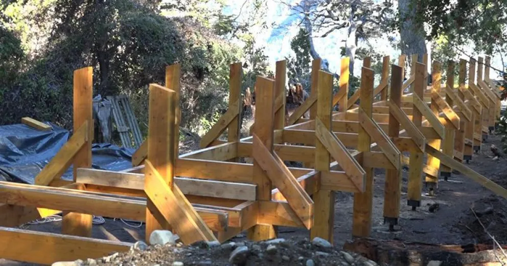 Avanza la construcción del mirador en cerro Capilla